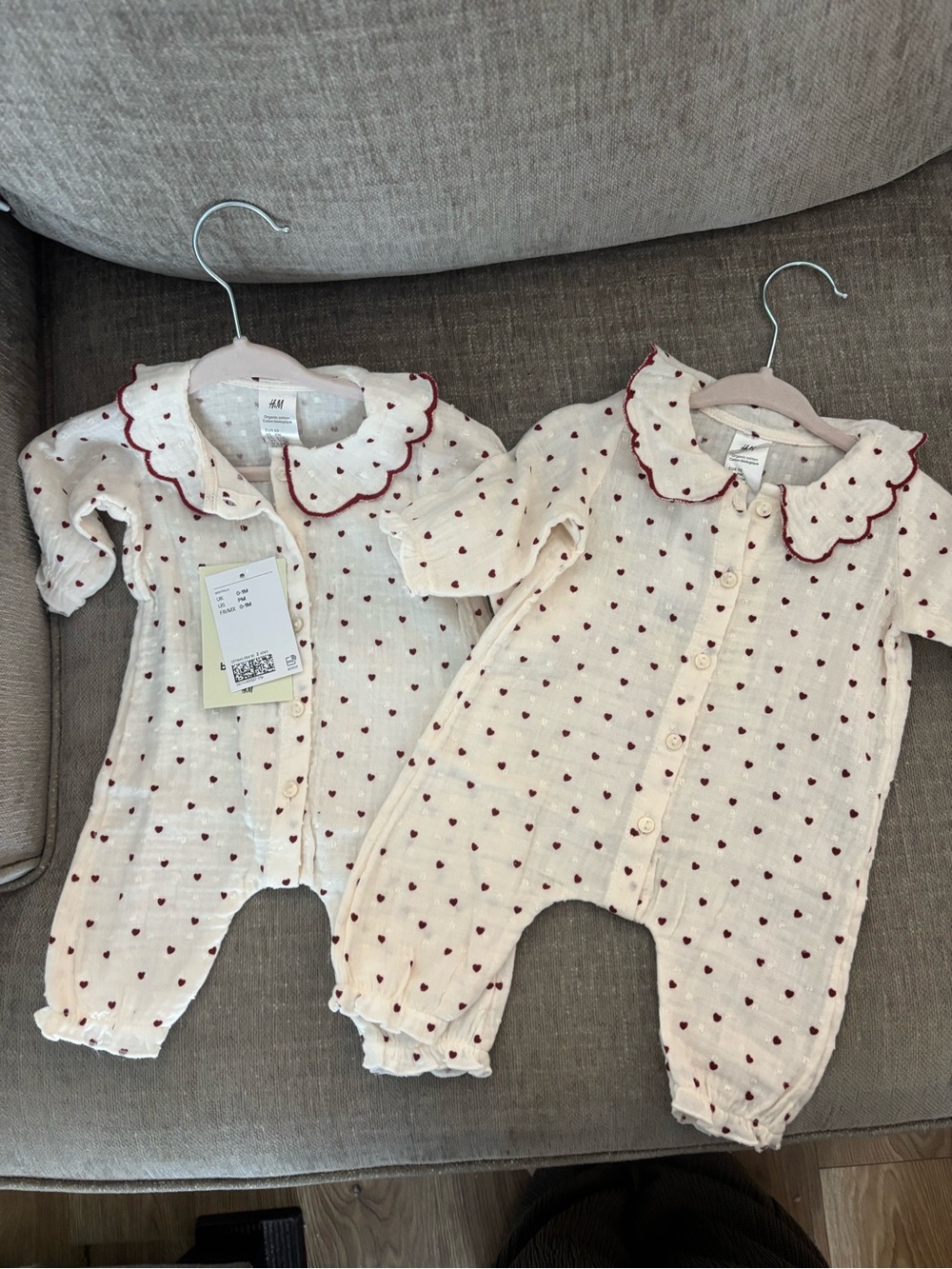 H&M Cream Baby Dress with Red Heart Print - Picture 2 of 4